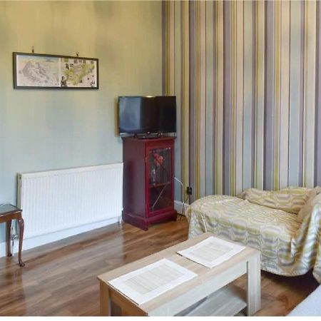 1 Bed In The Outskirts Of Edinburgh, Free Wifi & Street Parking, Self-Catering Apartment Broxburn Luaran gambar